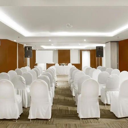 Signature Seminyak Hotel Экстерьер фото