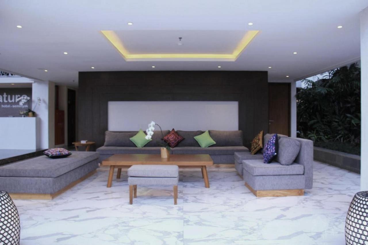 Signature Seminyak Hotel Экстерьер фото