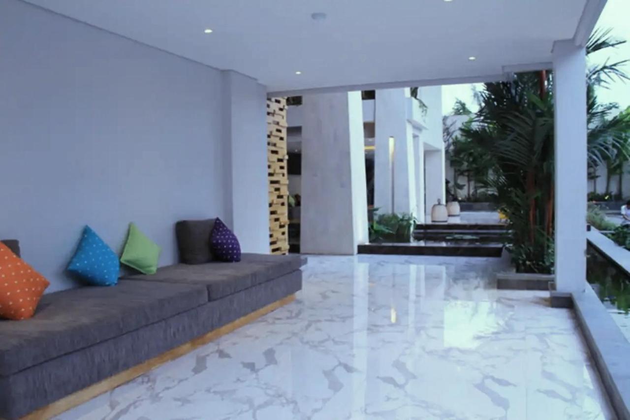 Signature Seminyak Hotel Экстерьер фото