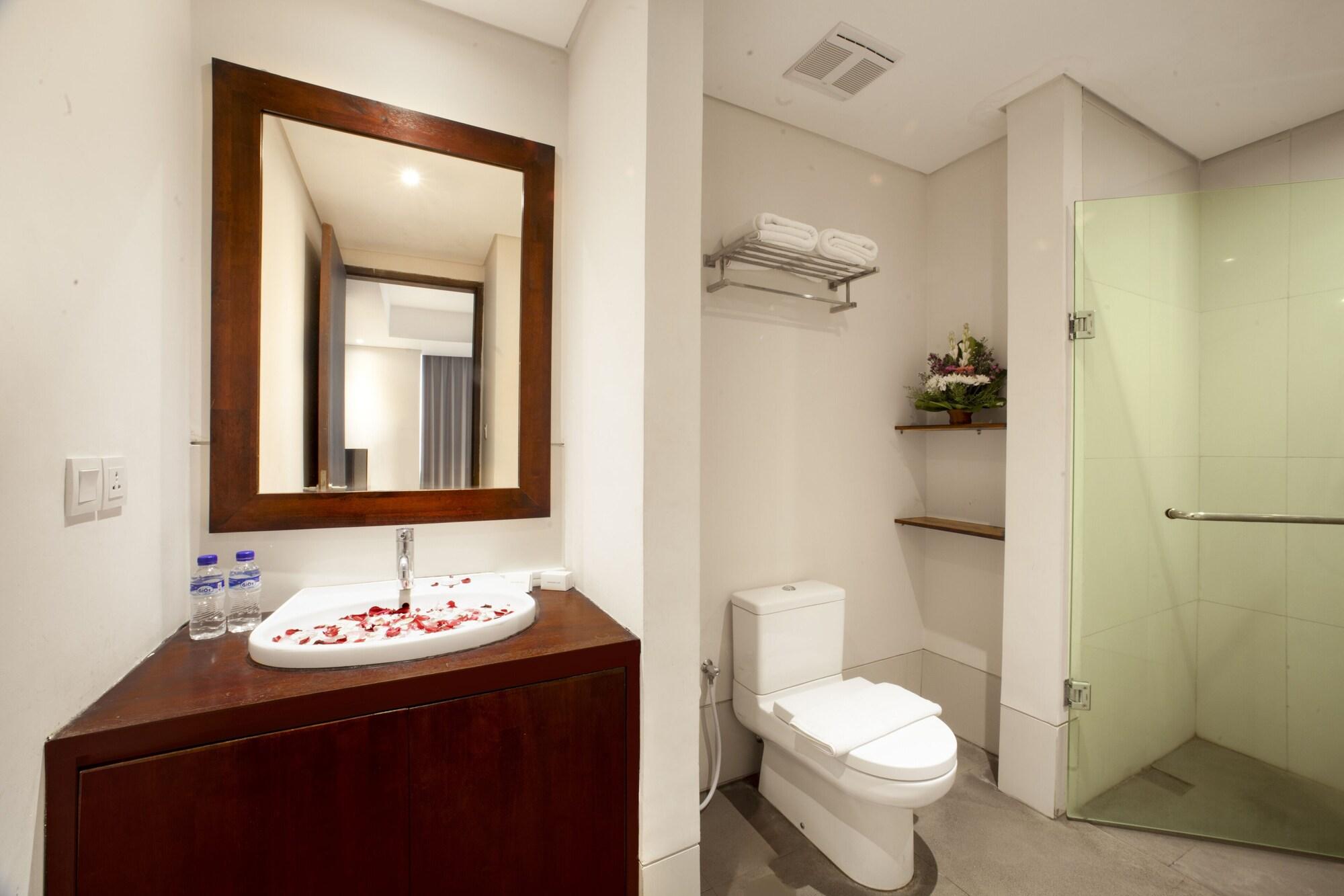 Signature Seminyak Hotel Экстерьер фото