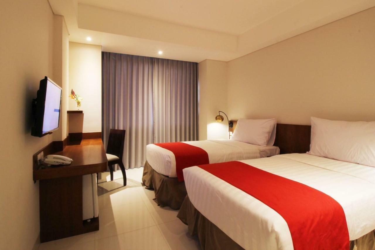 Signature Seminyak Hotel Экстерьер фото