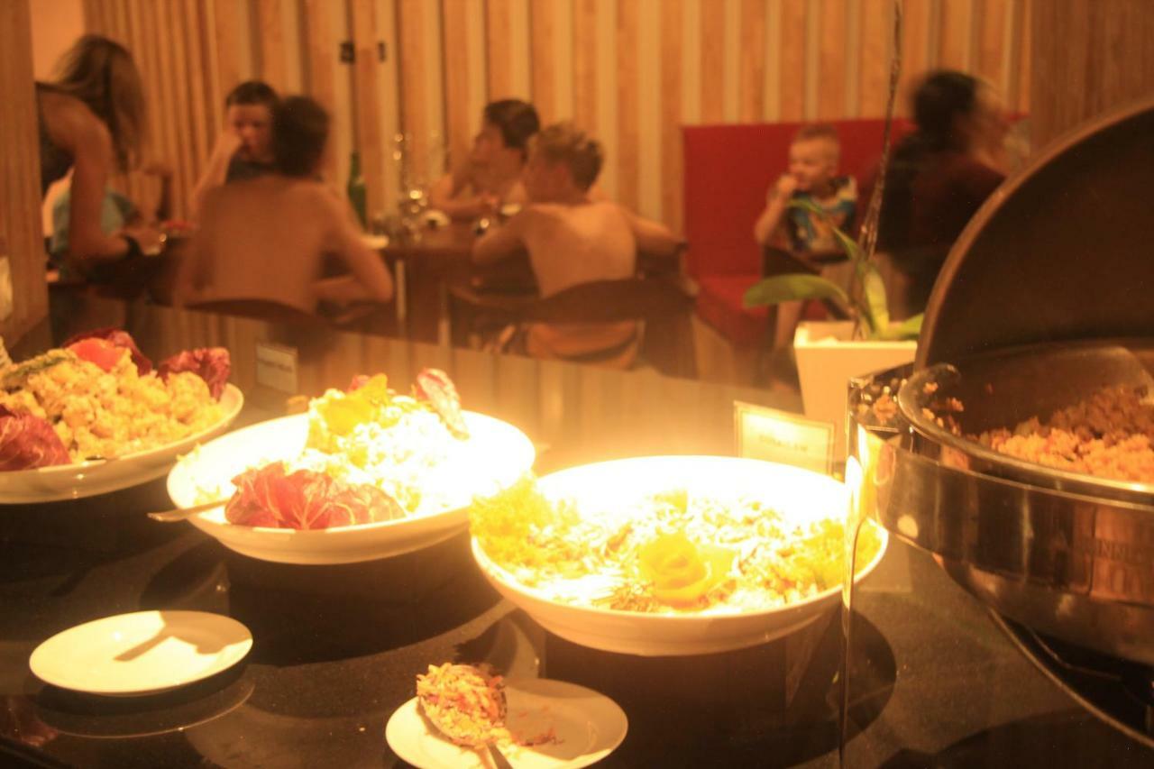 Signature Seminyak Hotel Экстерьер фото